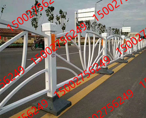 道路護欄（lán）
